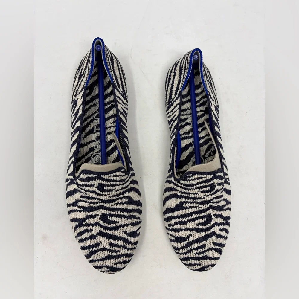 Rothy’s The Loafer Navy Cream Zebra Women’s 7 Round Toe Slip on flats. NEW